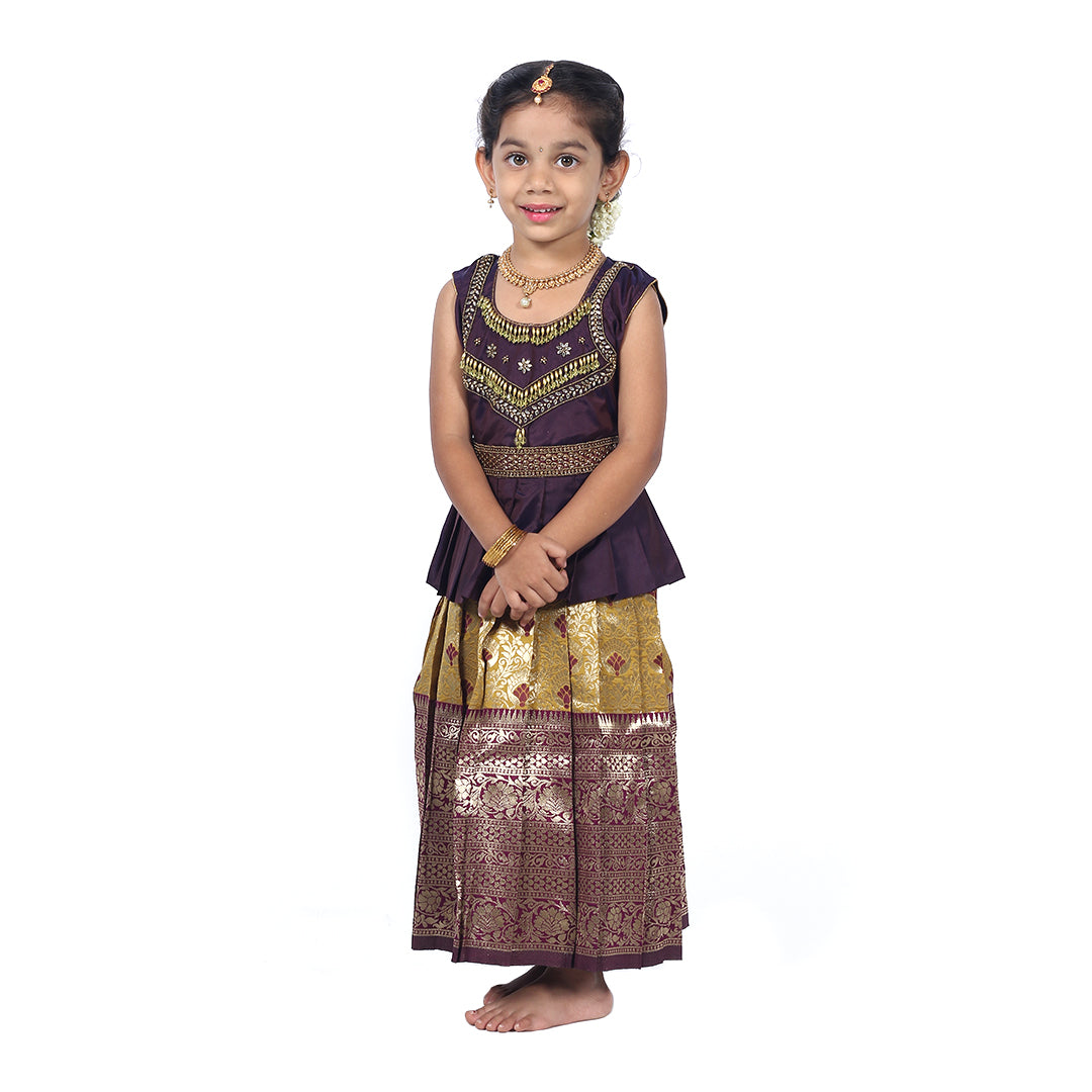 Traditional Royal Purple Pattuvadai set with paired with beautiful pleated skirt